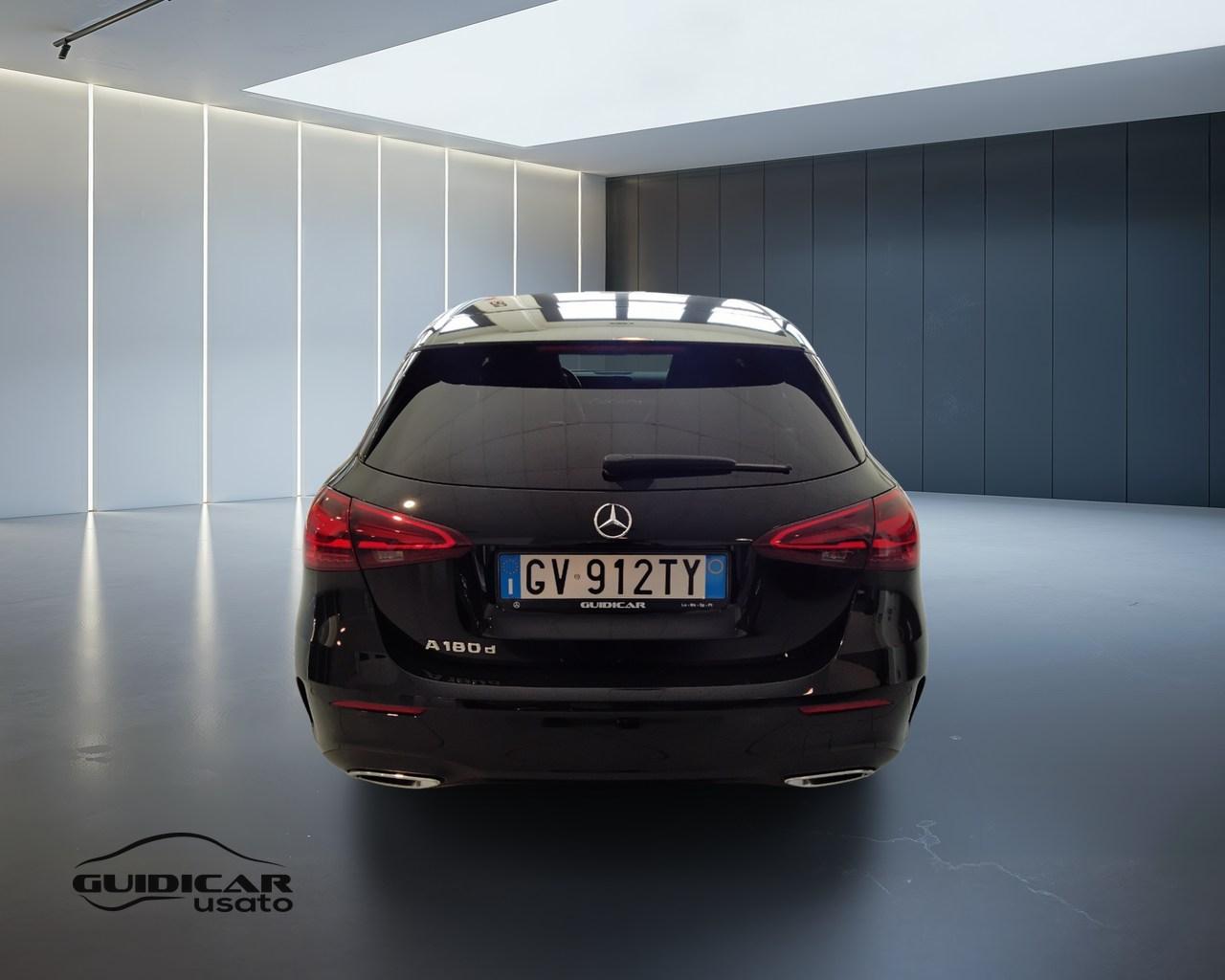 Mercedes-Benz Classe A - W177 2023 - A 180 d AMG Line Advanced Plus auto
