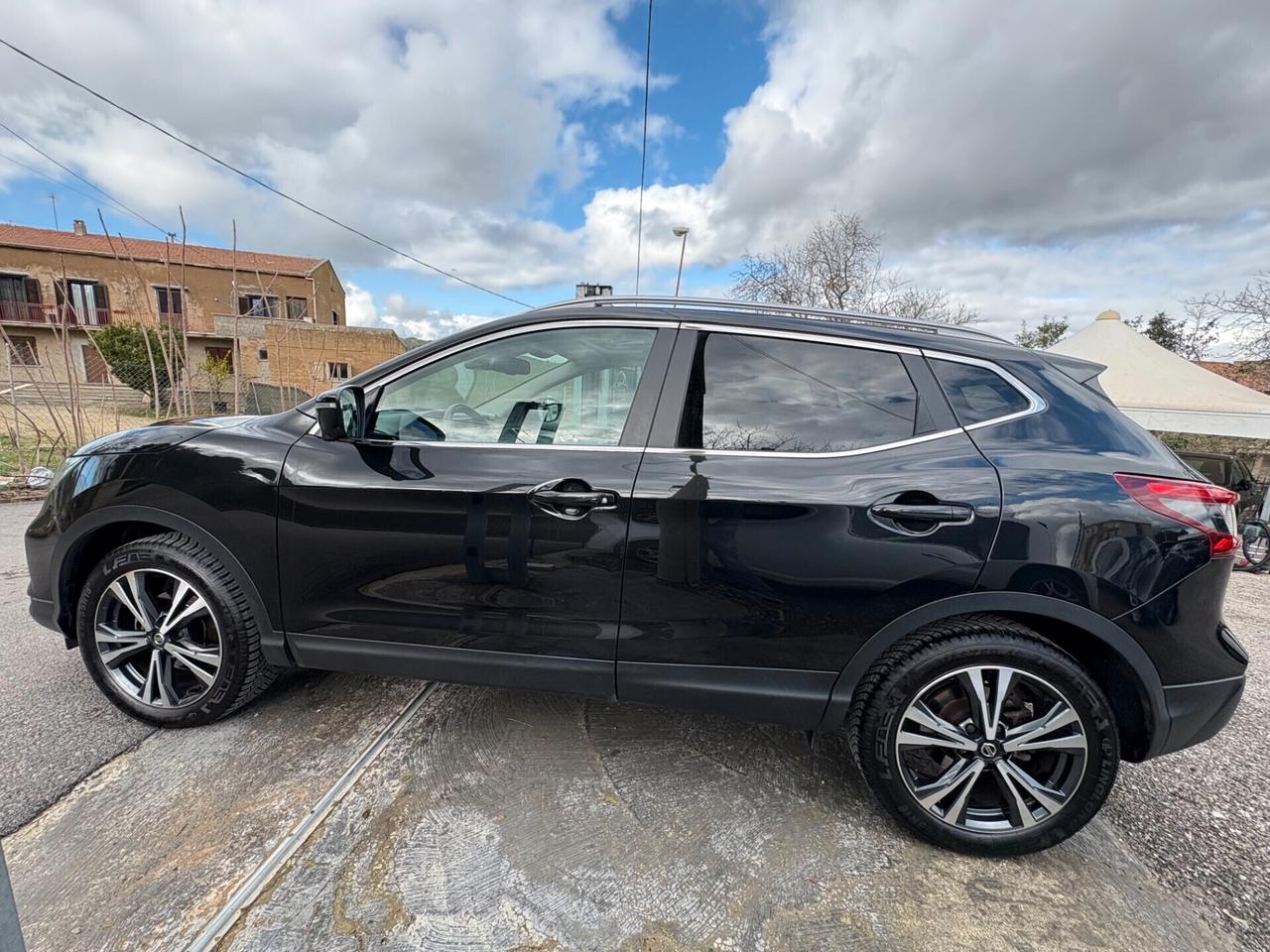 Nissan Qashqai N-tec 1.5 dCi (TETTO-NAVI-RETRO CAMERA)