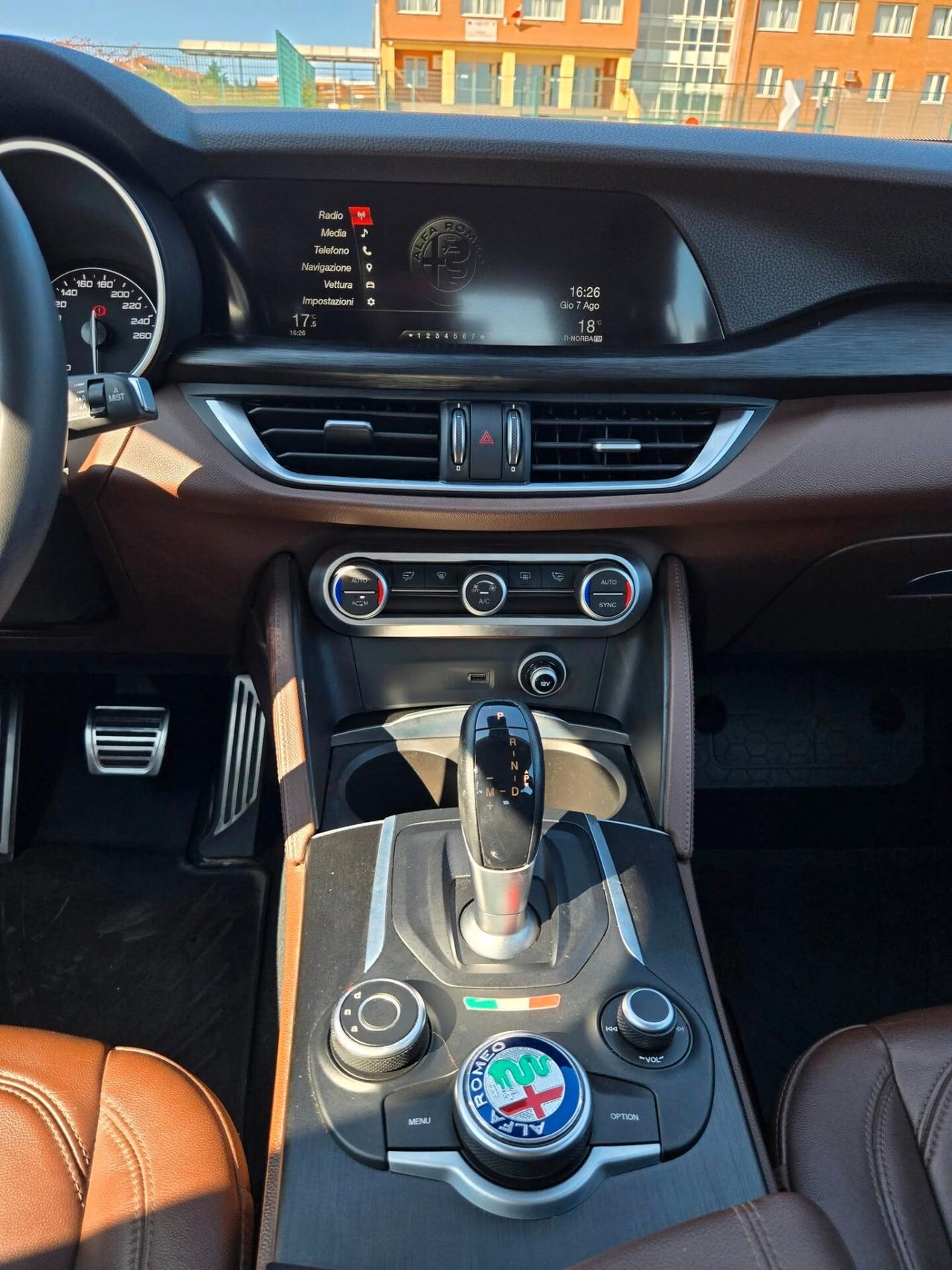 Alfa Romeo Stelvio 2.2 Turbodiesel 180 CV AT8 RWD Executive