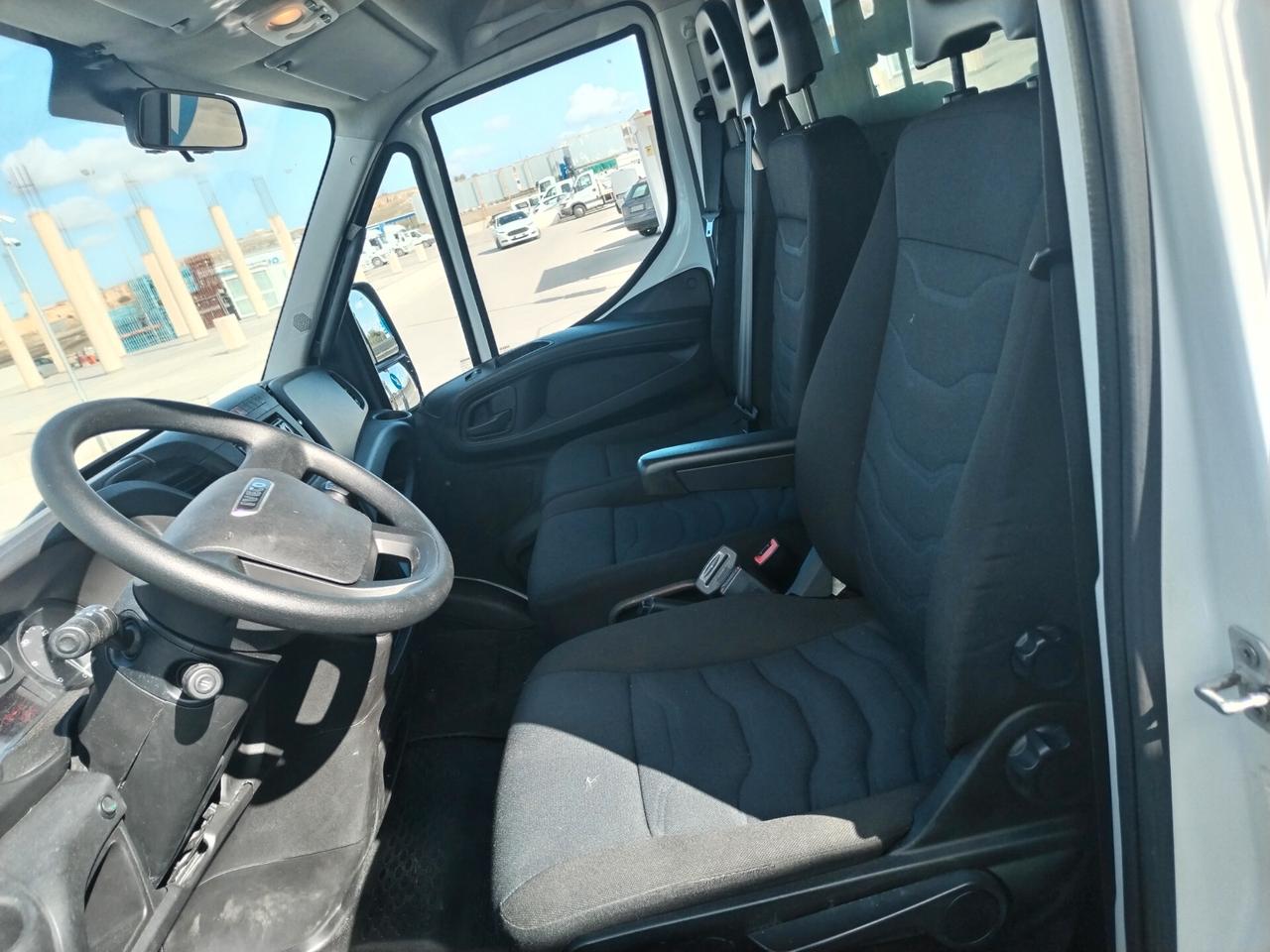 Iveco Daily 35c12 2017 centinato alla francese