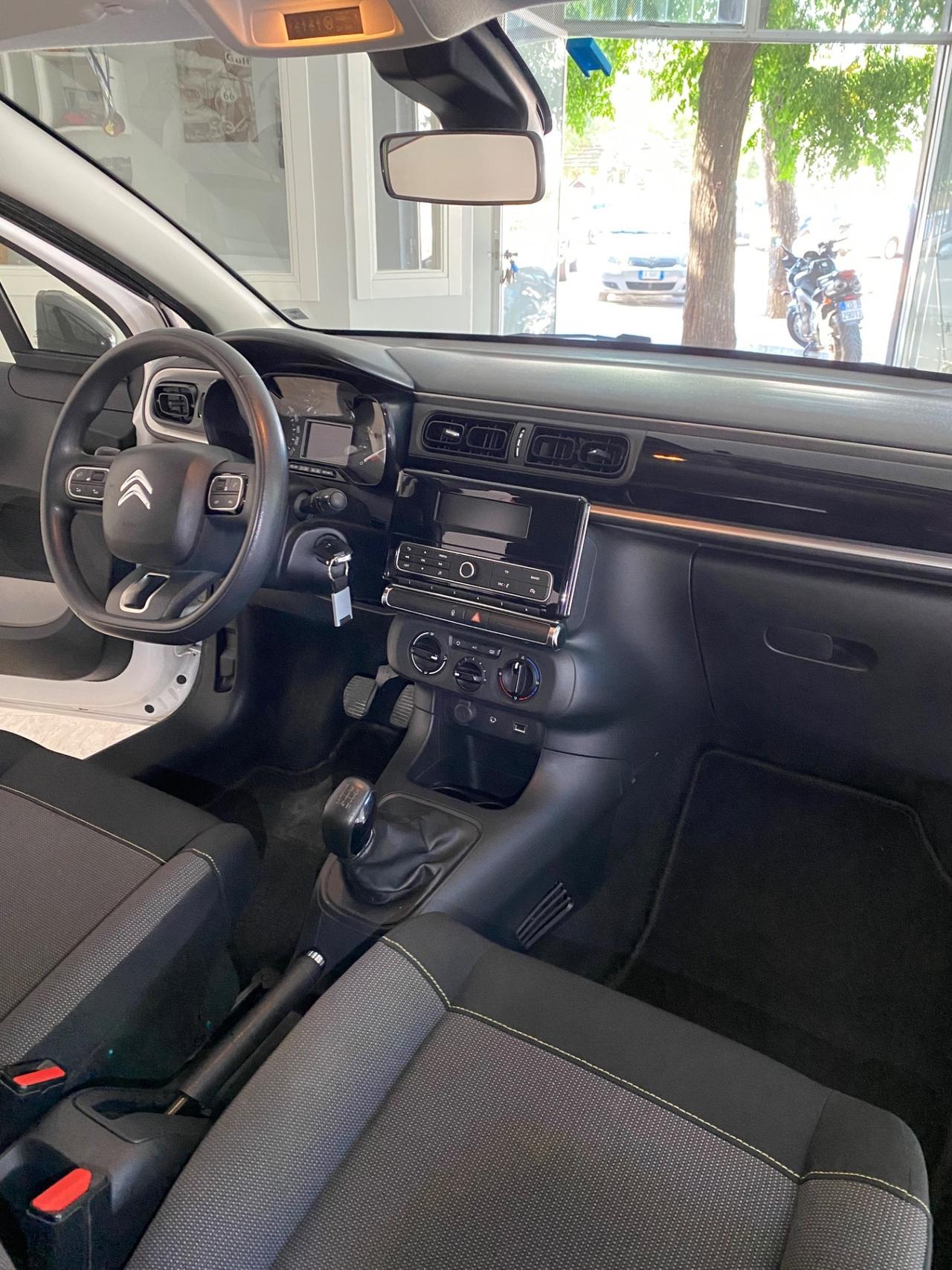 Citroen C3 PureTech 82 GPL Shine