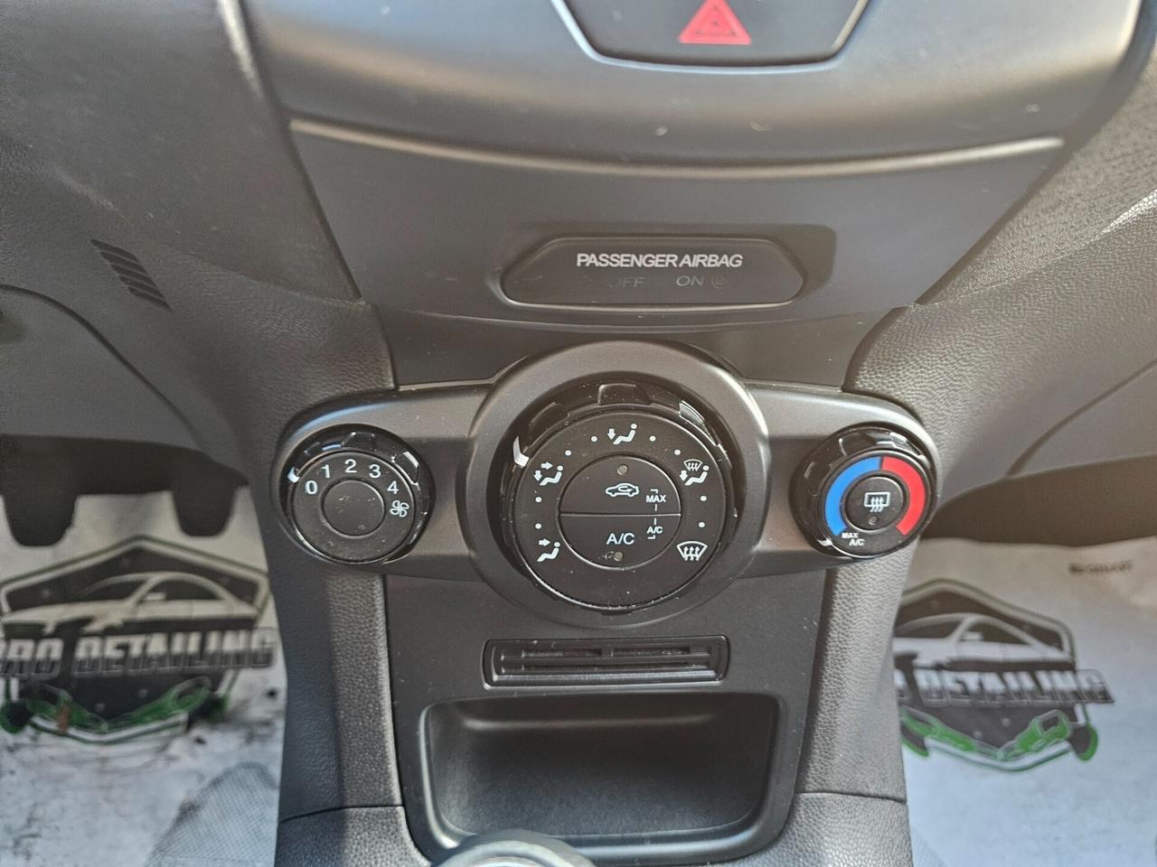Ford Fiesta 1.2 60CV 5 porte - Neopatentati