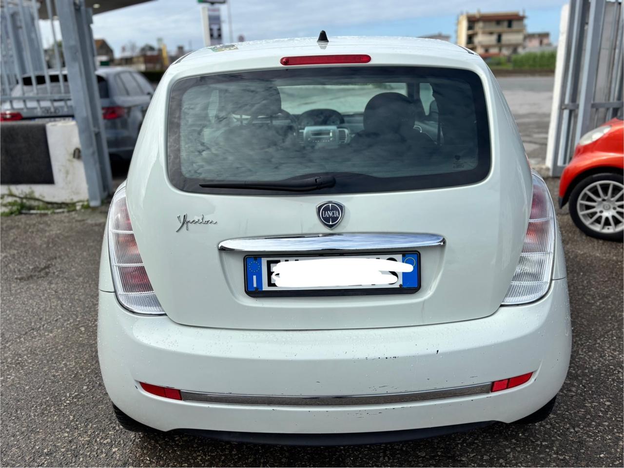 Lancia Ypsilon 1.3 MJT 75 CV