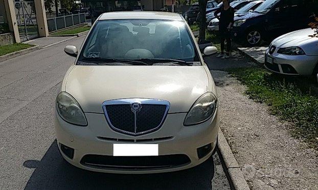 Lancia Ypsilon 1.3 MJT 90CV Oro