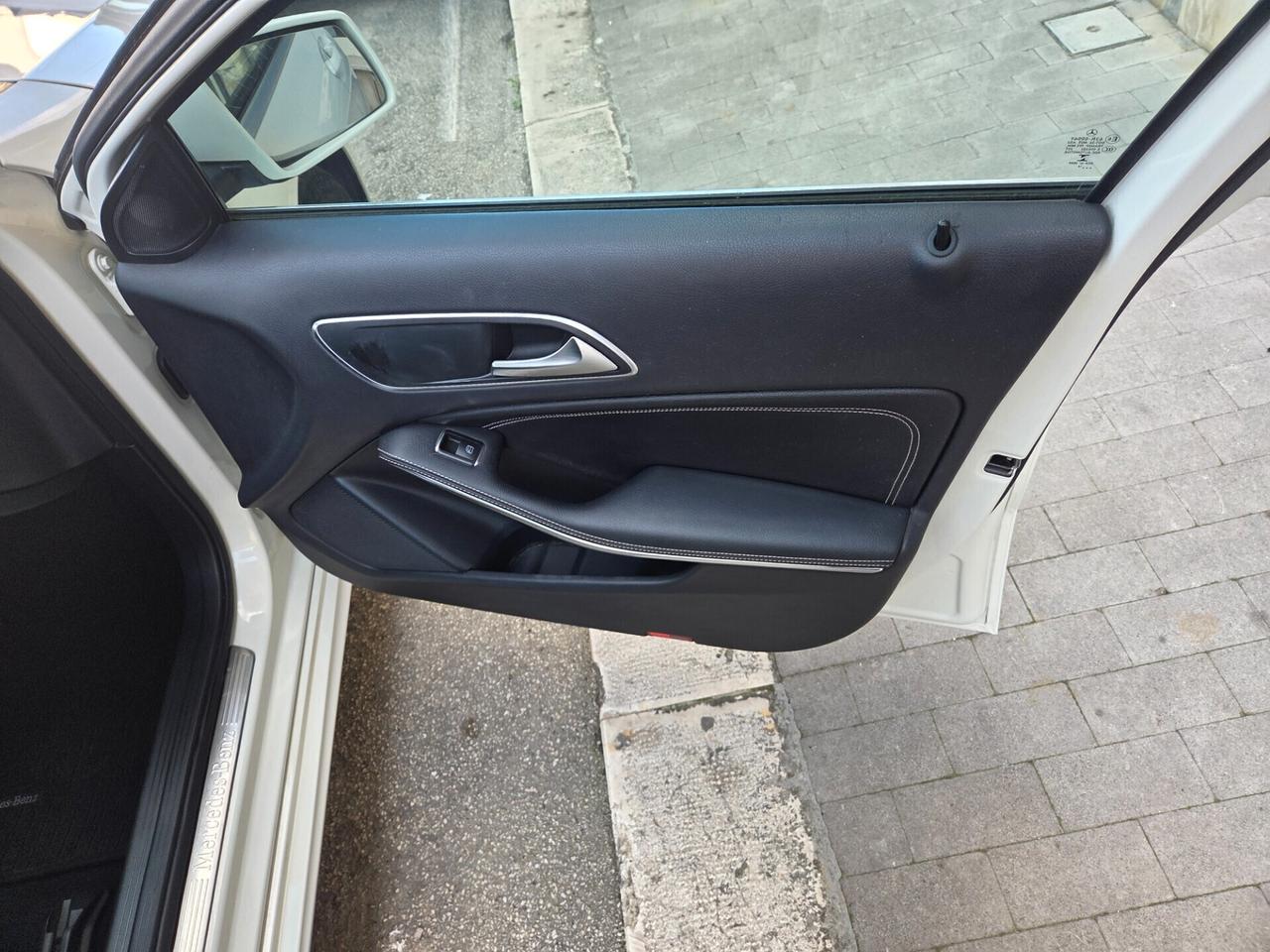 MERCEDES A180 1.5 DCI 110 CV ANNO 2016 KM CERTIF