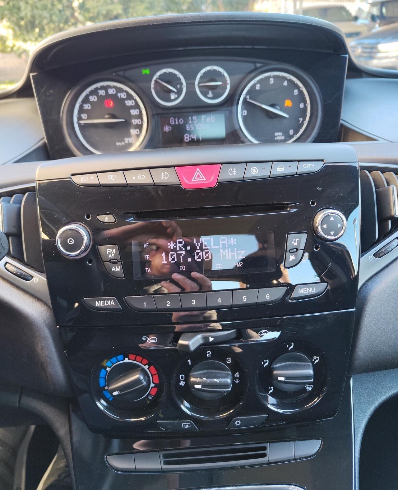 Lancia Ypsilon 1.2 69 CV 5 porte S&S Gold
