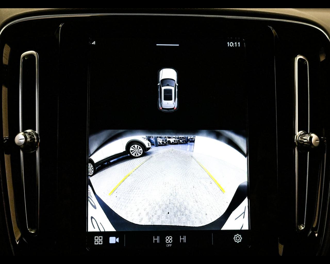 VOLVO XC40 (2017-->) - XC40 B3 automatico Core