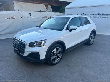 AUDI Q2 30 TDI S tronic Identity Black