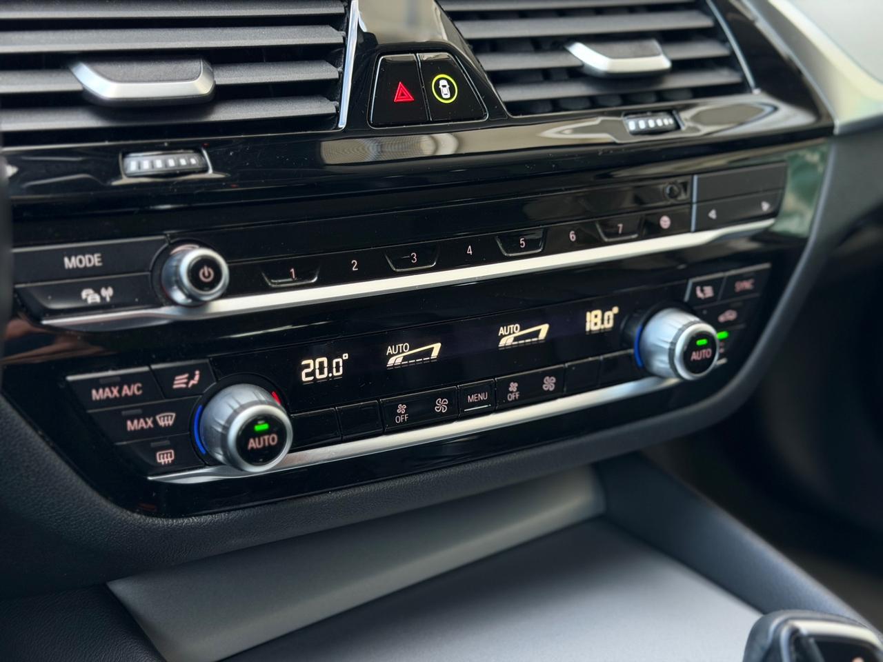 Bmw 520d Touring 190CV mhev PELLE/FUL LED