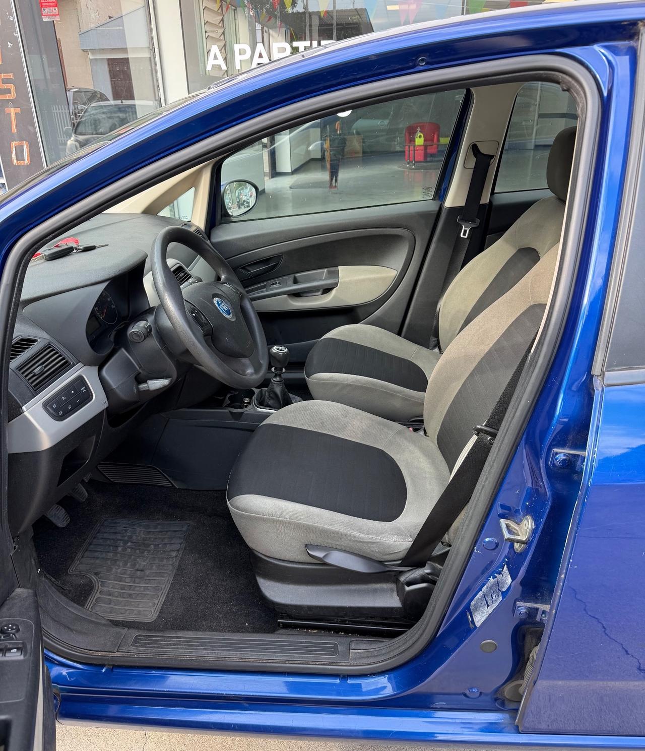 Fiat Grande Punto 1.4 5 p- Neopatentati