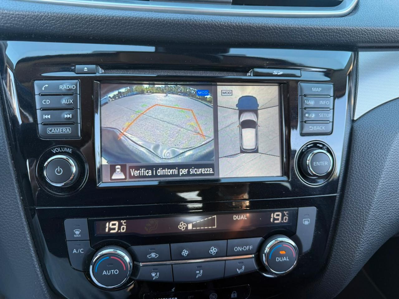 Nissan Qashqai 1.5 dCi N-Connecta