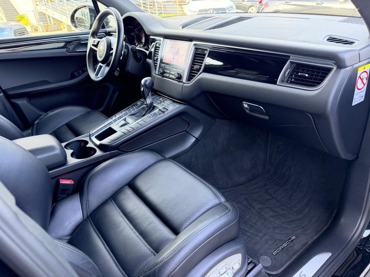 Porsche Macan 3.0 S Diesel black edition in garanzia