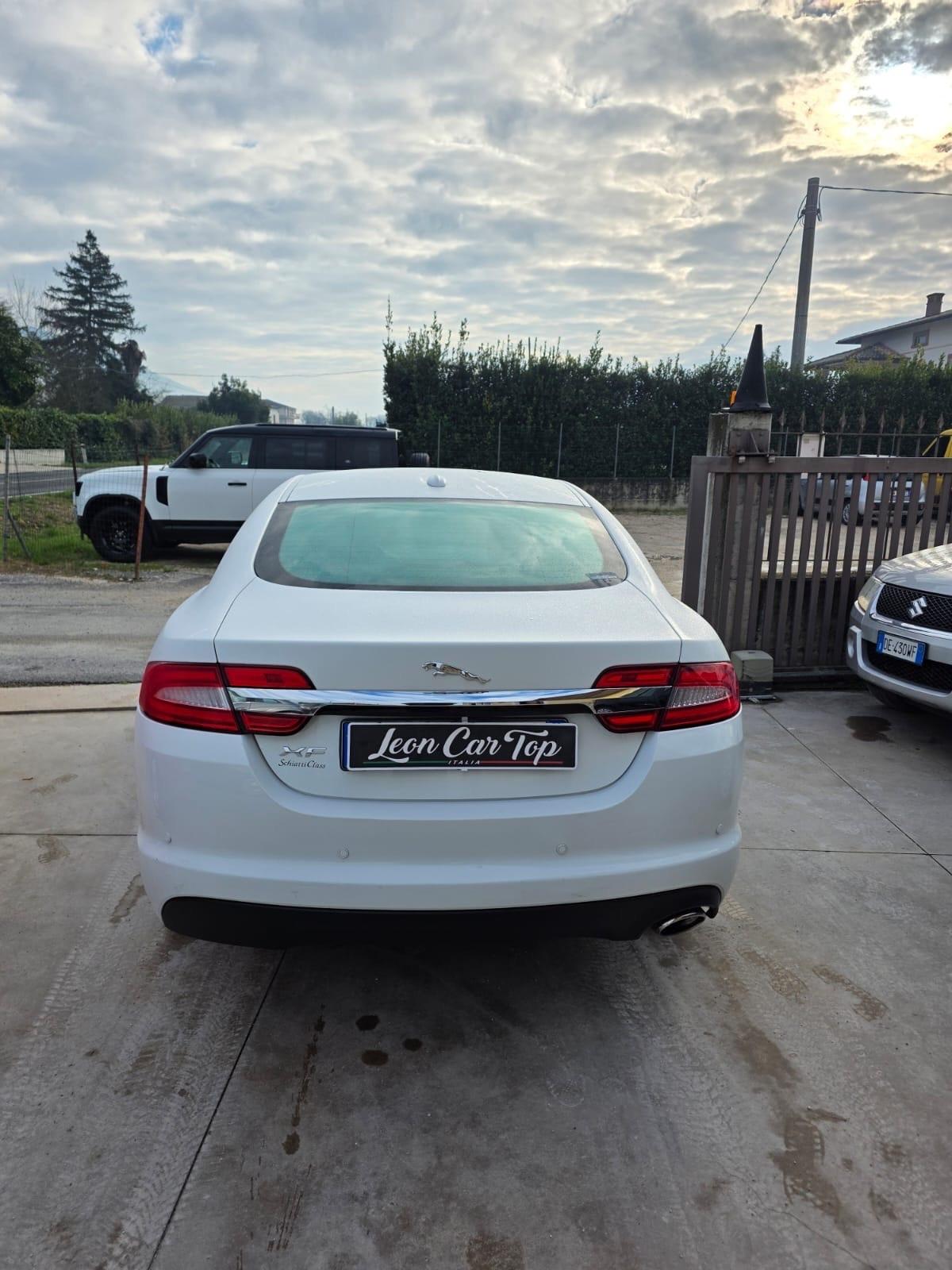 Jaguar XF 2.2 D 190 CV unico proprietario km 115 mila certificati