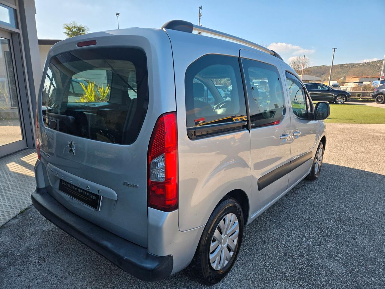 Peugeot Partner Tepee 1.6 HDi 92CV Outdoor