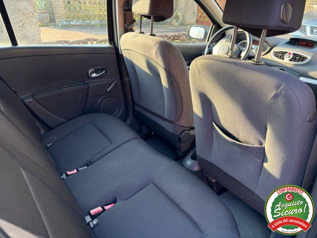 RENAULT Clio 1.4 16V 5 porte Confort