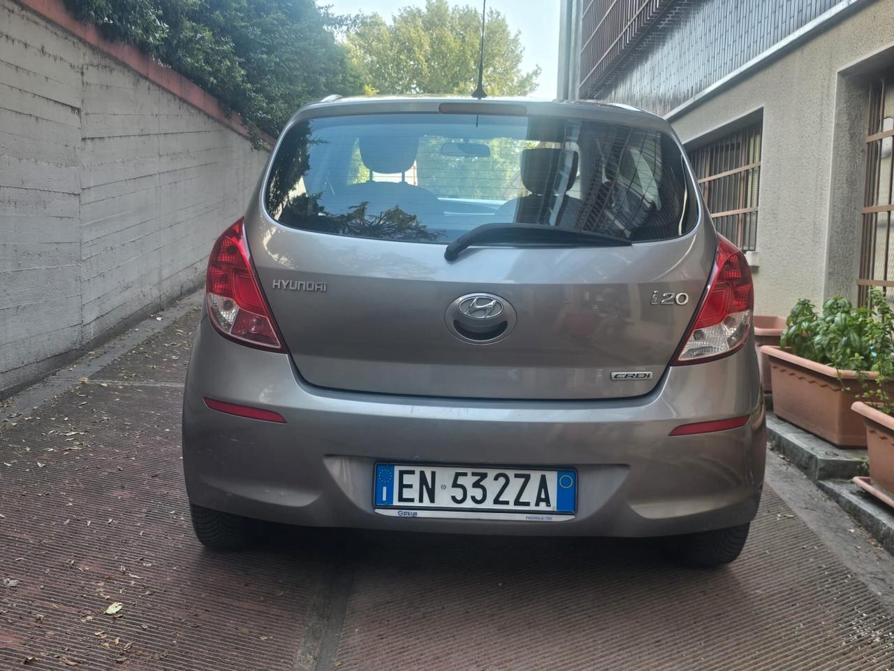 Hyundai i20 1.1 CRDi 5p. Sound Edition - Doppio treno di gomme