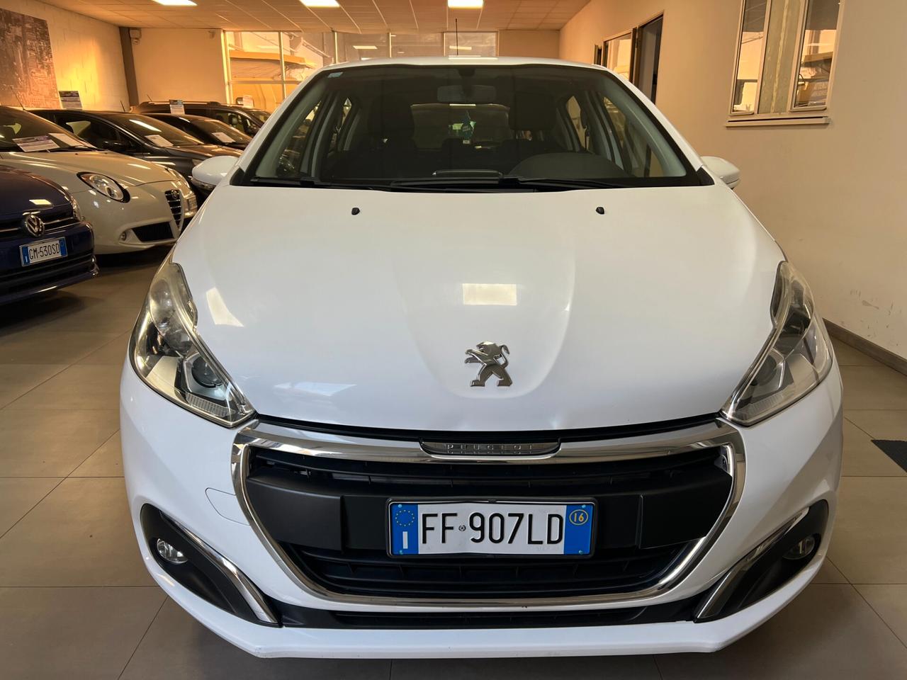 Peugeot 208 PureTech 82 5p. GPL Allure