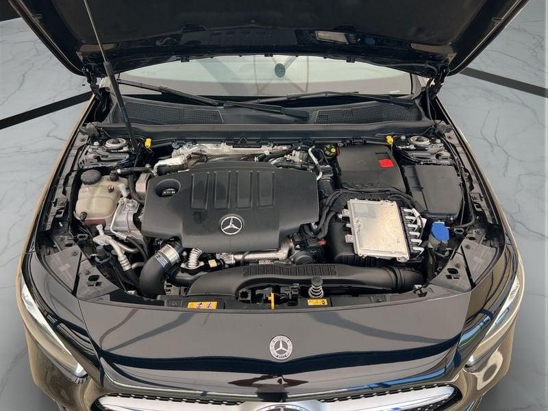 Mercedes-Benz Classe A Berlina 180 d Sedan Automatic Premium