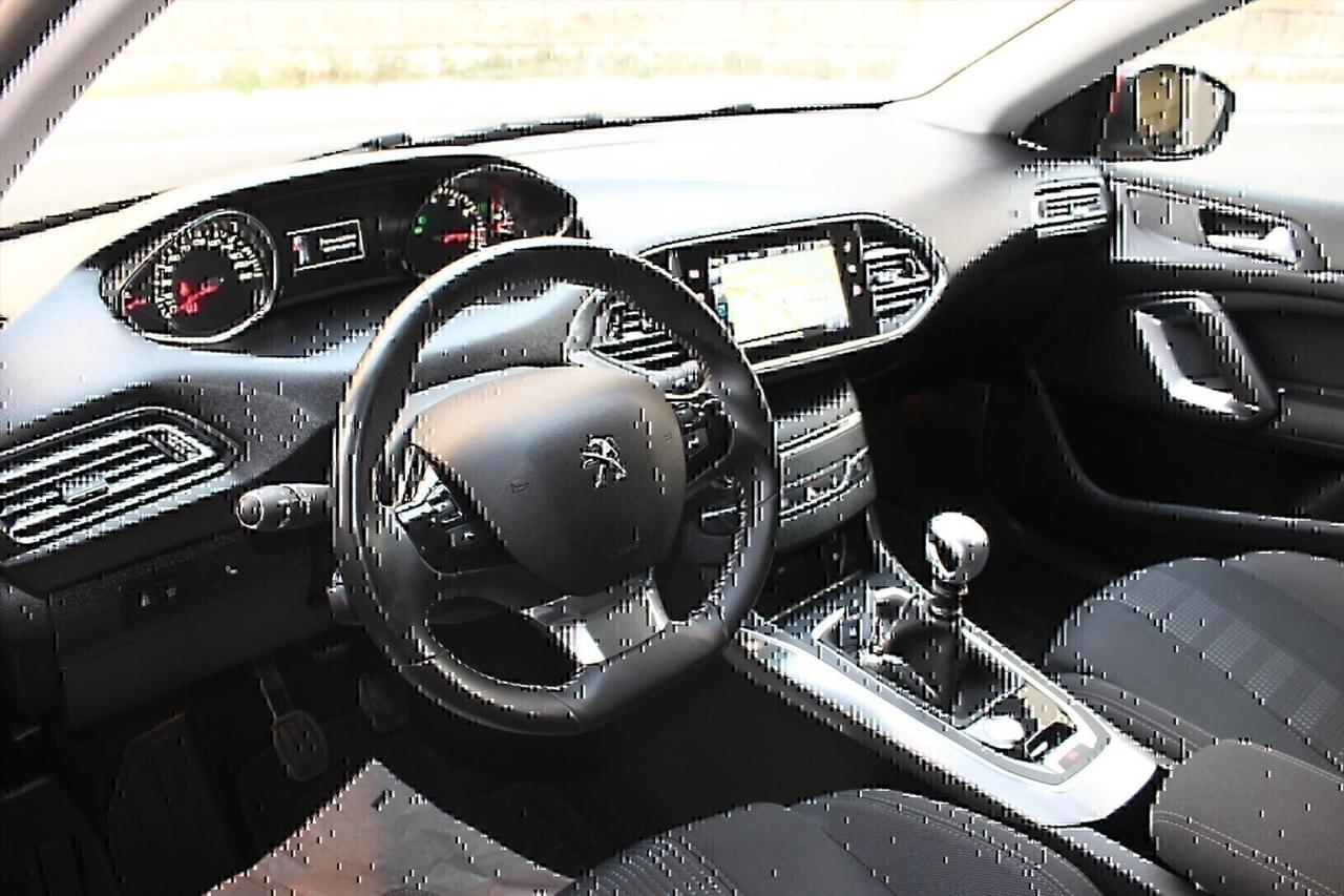 Peugeot 308 1.2 PureTech Turbo 130CV ALLURE