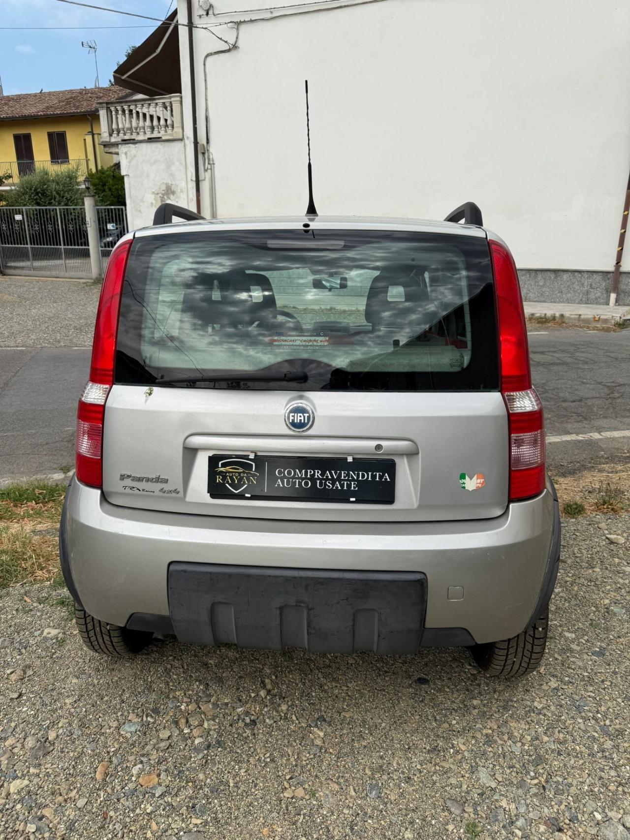 FIAT PANDA 1.2 BENZINA 4X4 NEOPATENATI