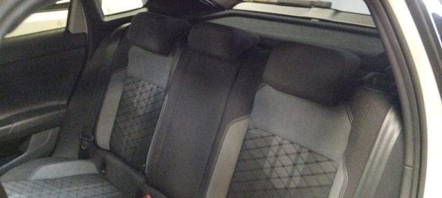 VOLKSWAGEN Taigo 1.0 TSI 110 CV DSG R Line