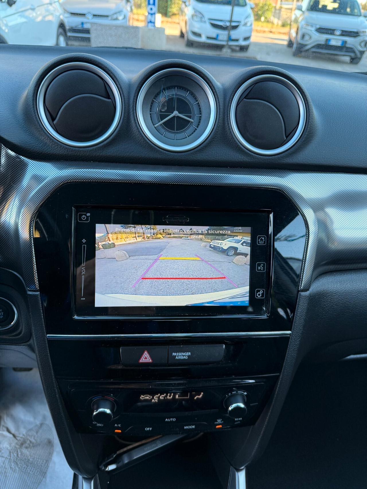 " DA VETRINA " Suzuki Vitara 1.4 Hybrid Top