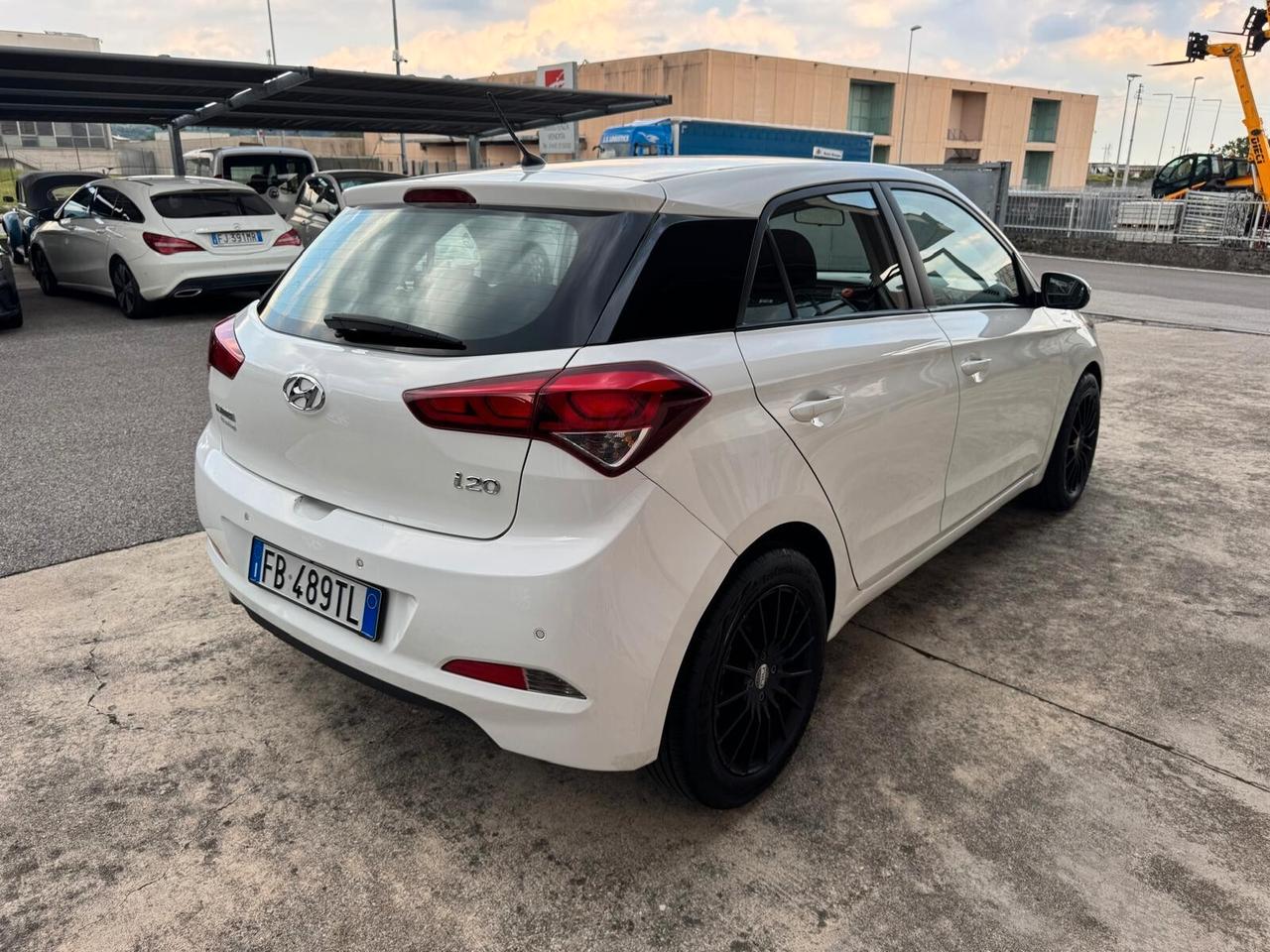 Hyundai i20 1.1 CRDi 12V 5 porte Comfort