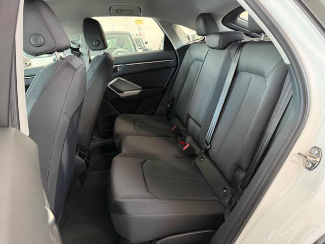 AUDI Q3 SPB 35 TDI S tronic Business Plus