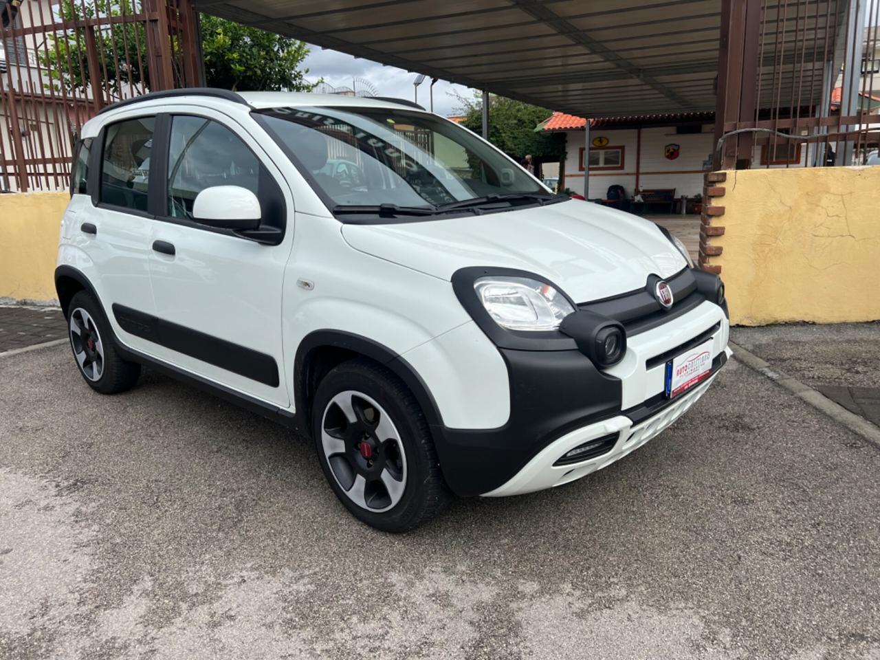 Fiat Panda 1.0 FireFly S&S Hybrid City Cross