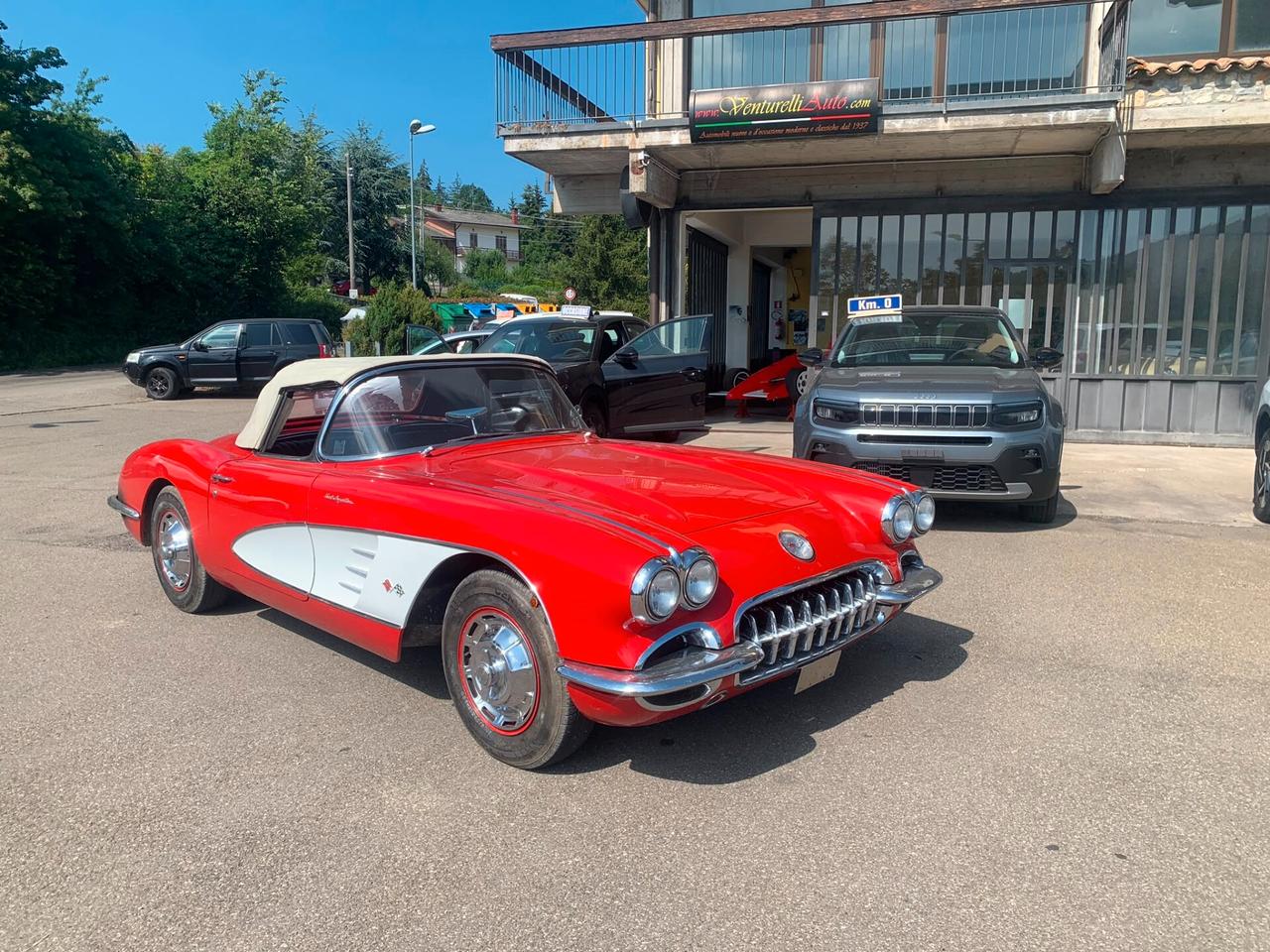 Chevrolet Corvette C1-1960-solo 50000km-cambio manuale-conservata-cappottina nuova-revisionata di meccanica-targa Italia
