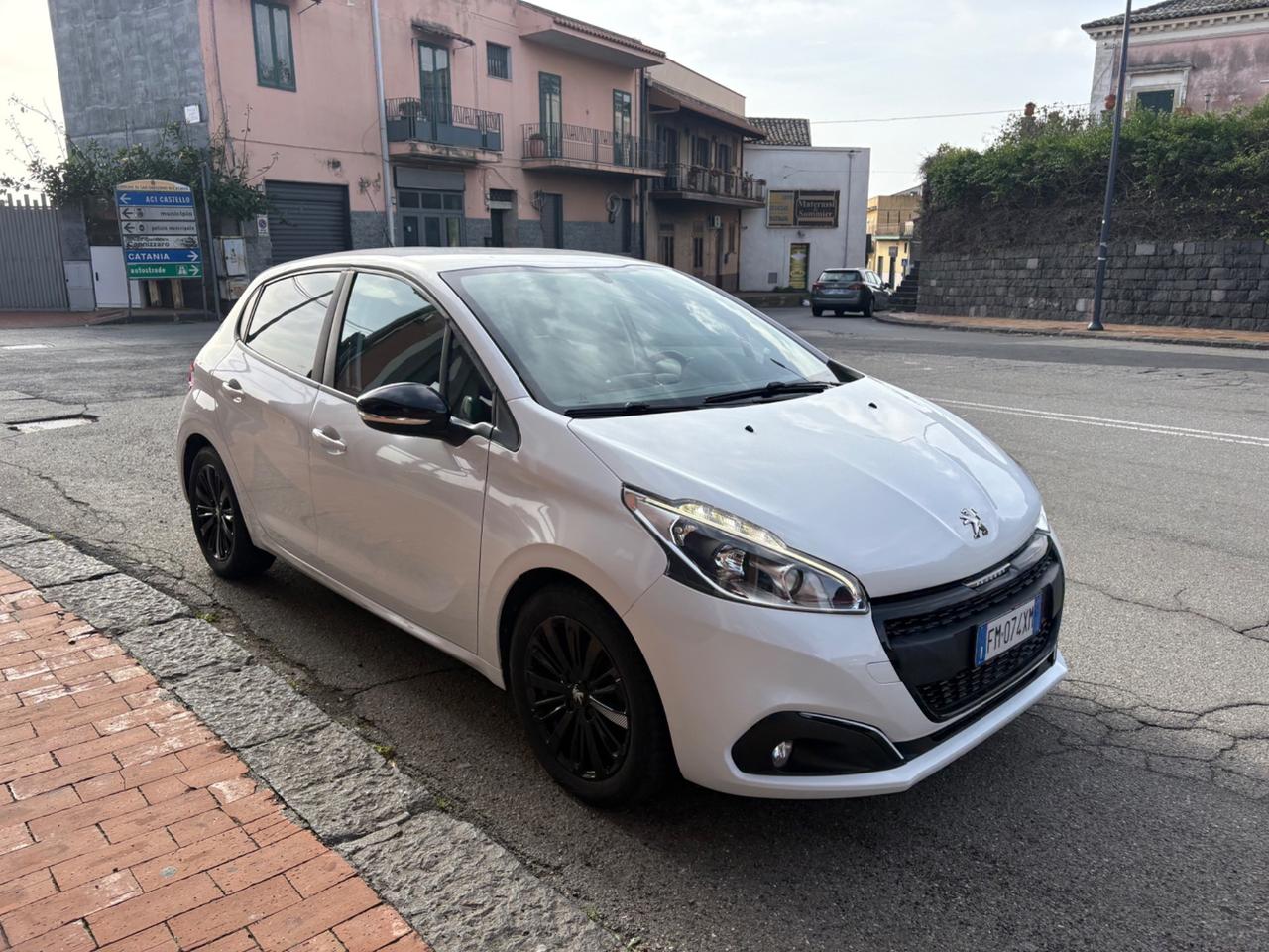 Peugeot 208 BlueHDi 75 5 porte Allure 2018