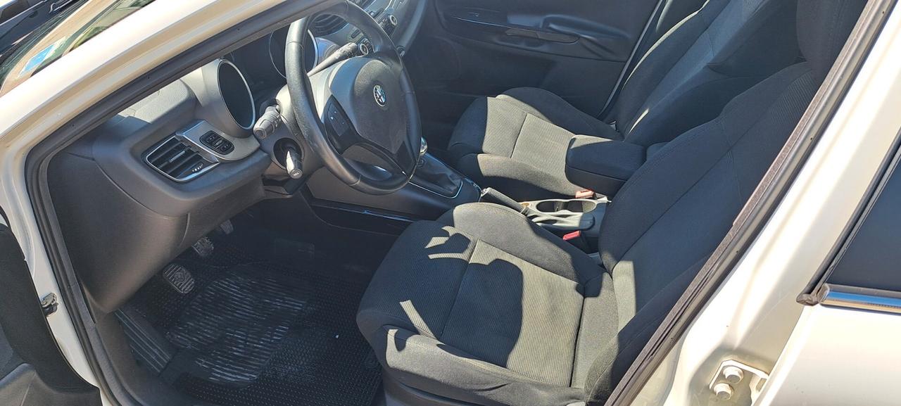 Alfa Romeo Giulietta 1.4 Turbo MultiAir Distinctive