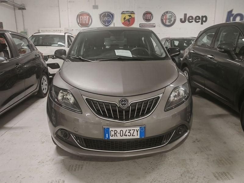 Lancia Ypsilon 1.0 FireFly 5 porte S&S Hybrid Oro