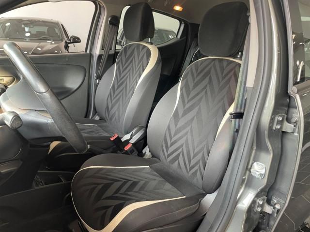 Lancia Ypsilon Ypsilon 0.9 85cv benzina Automatico Bluetooth