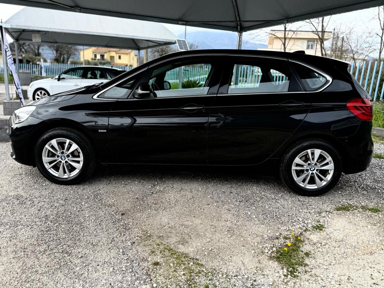Bmw 216d Active Tourer Luxury *PELLE*FARI LED
