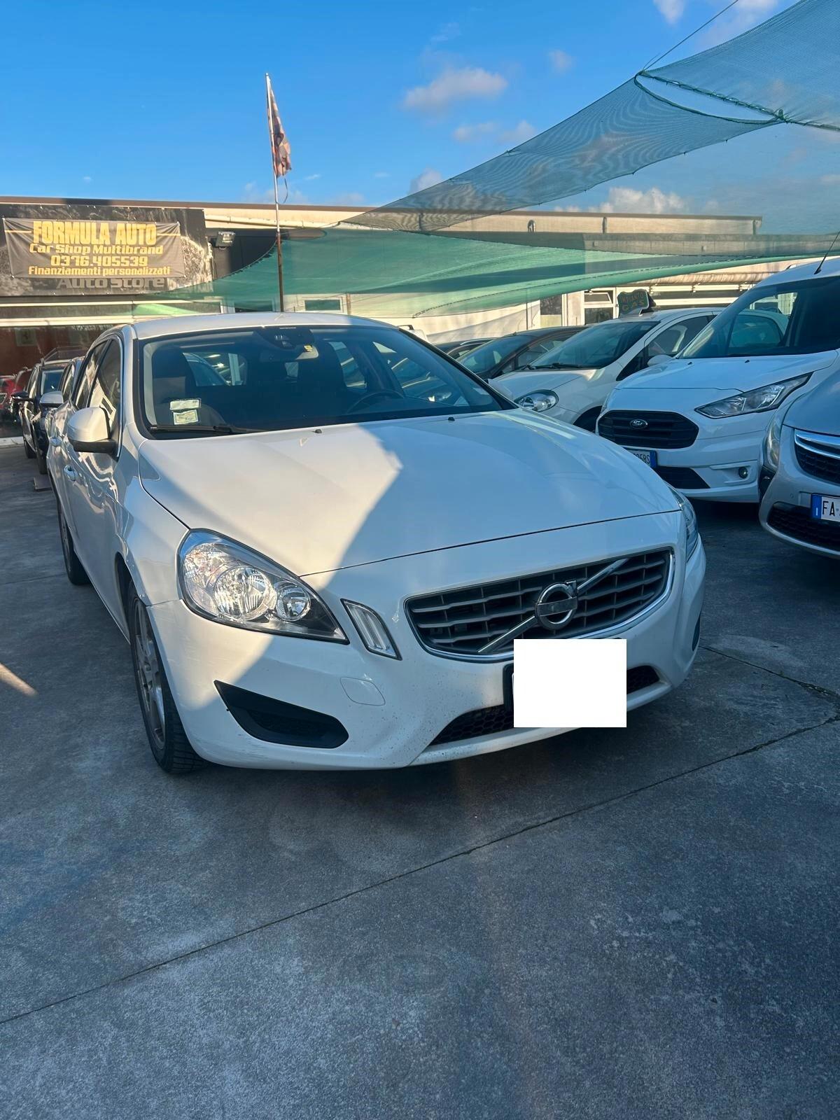 Volvo V60 D4 Geartronic Momentum automatica