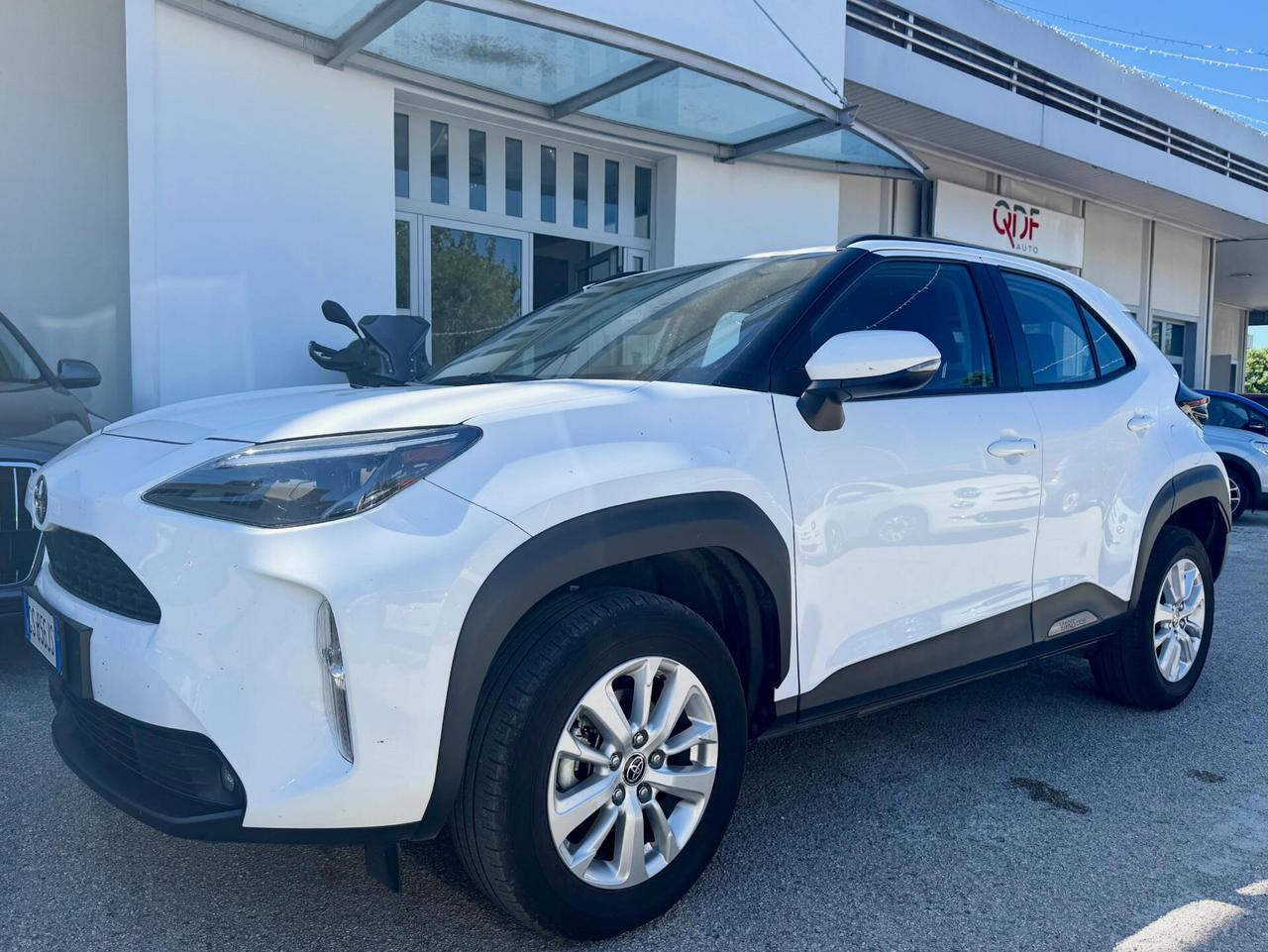 TOYOTA YARIS CROSS 1.5 HYBRID BUSINESS