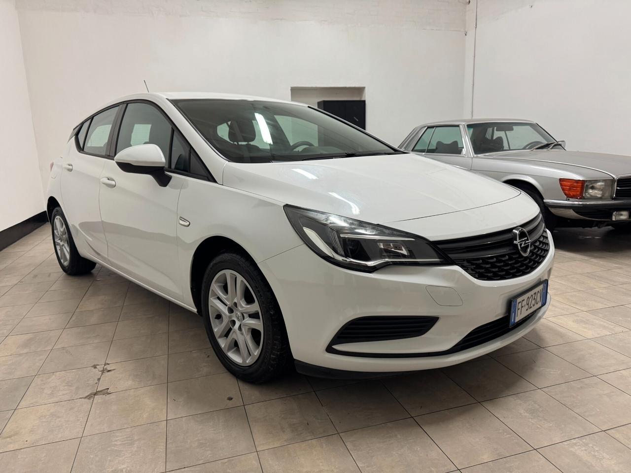 Opel Astra 2016 1.4 BENZINA Ecotec 5 porte Elective