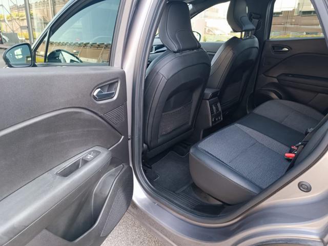 RENAULT Captur Full Hybrid E-Tech 145 CV Rive Gauche