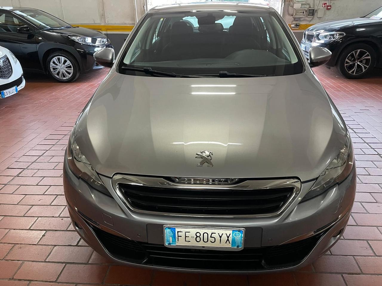 Peugeot 308 BlueHDi 120 S&S Business