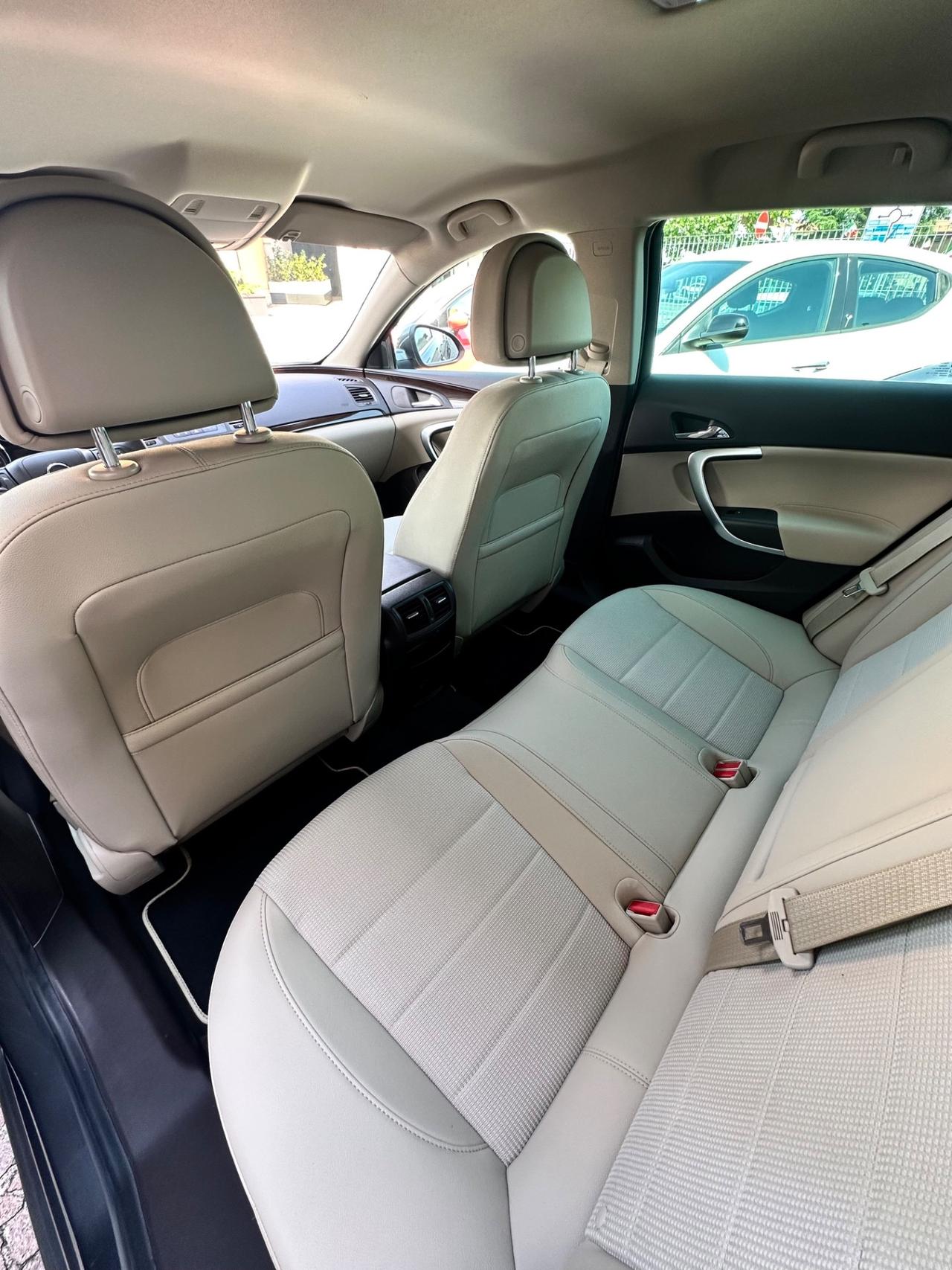 Opel Insignia 1.6 Turbo 180CV Sports Tourer Cosmo