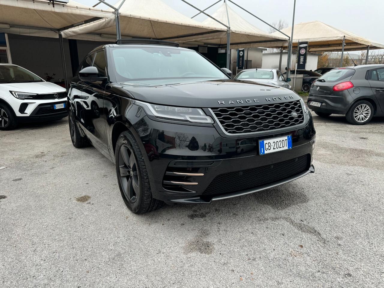 Range Rover Velar 2.0D I4 240 CV R-Dynamic (IPER-FULL)