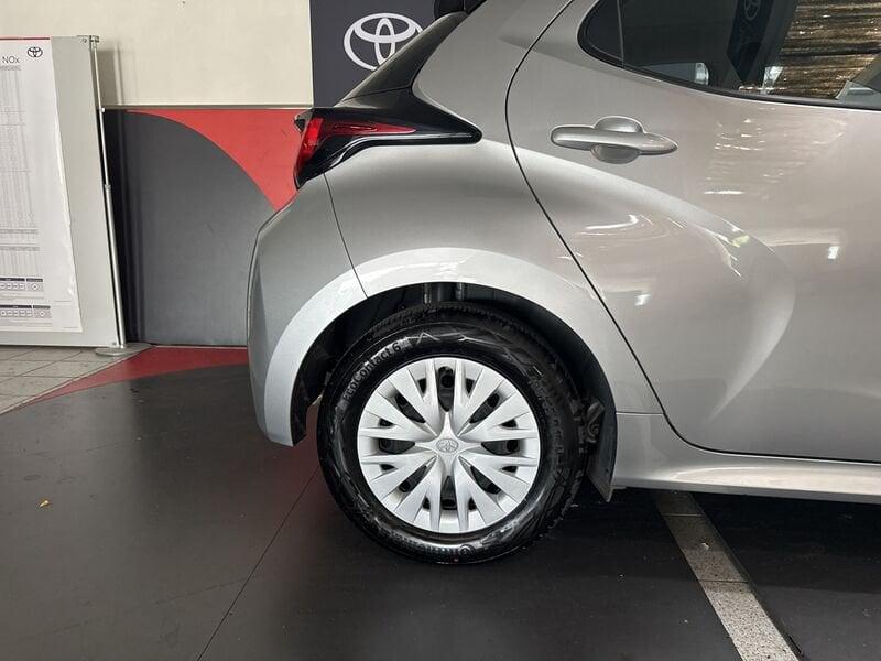 Toyota Yaris 1.0 5 porte Active