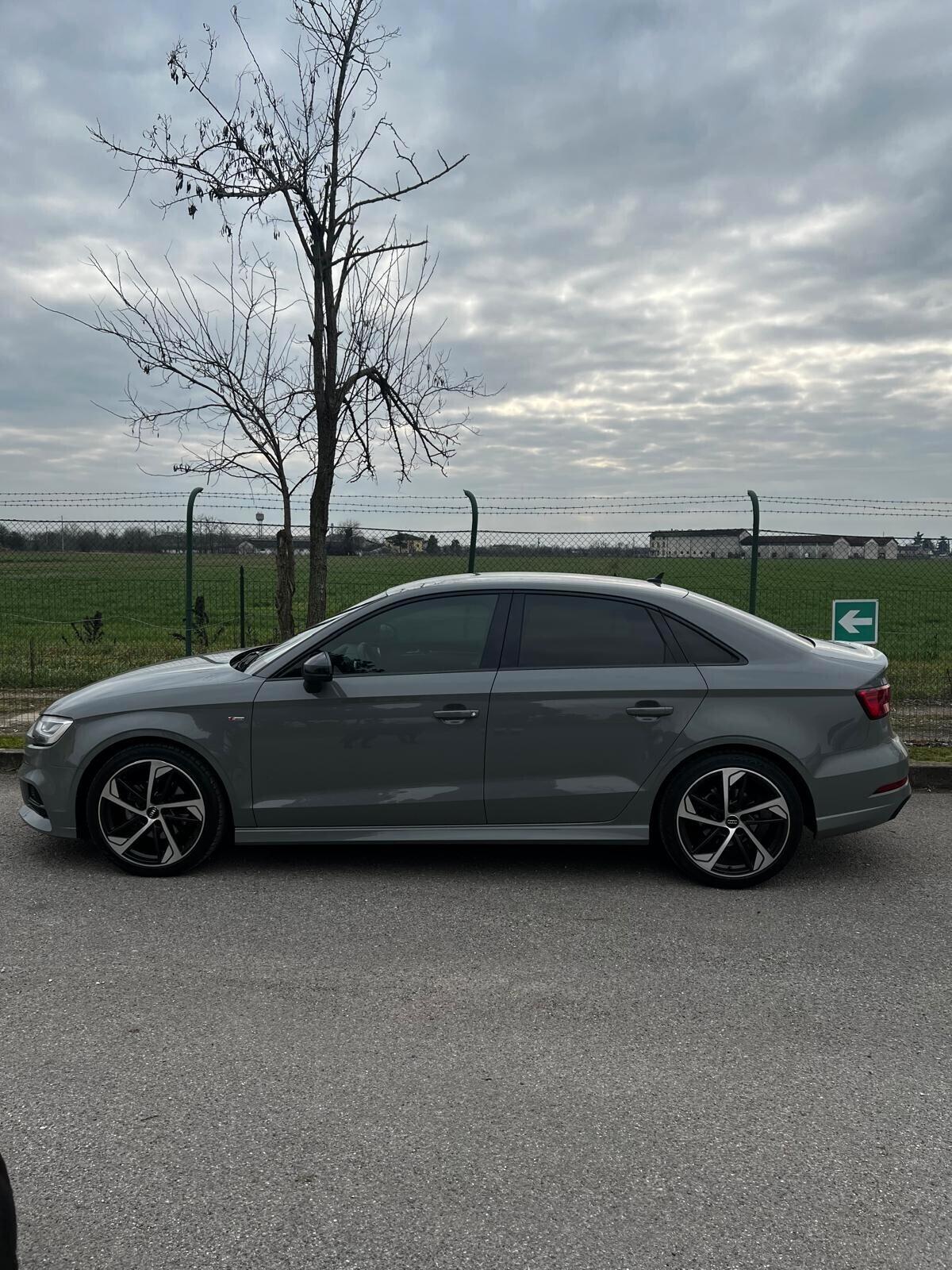 Audi A3 Sedan 30 TDI Business