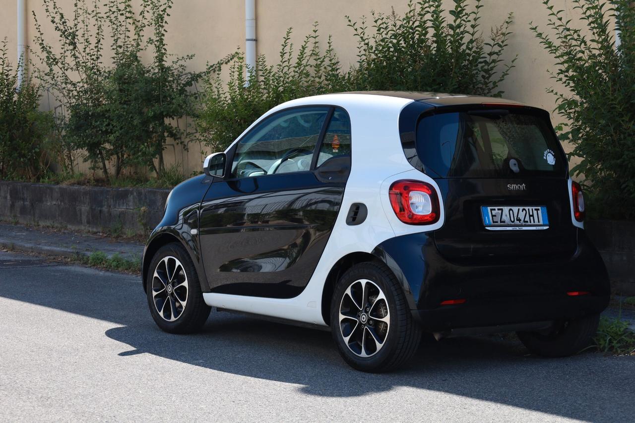 Smart ForTwo 1000 62 kW coupé passion 1.0 MANUALE