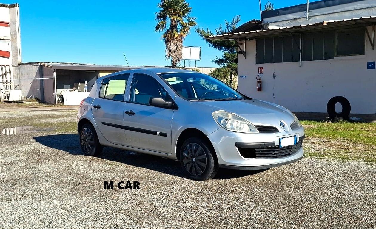 Renault Clio 1.2 16V 5 porte Le Iene