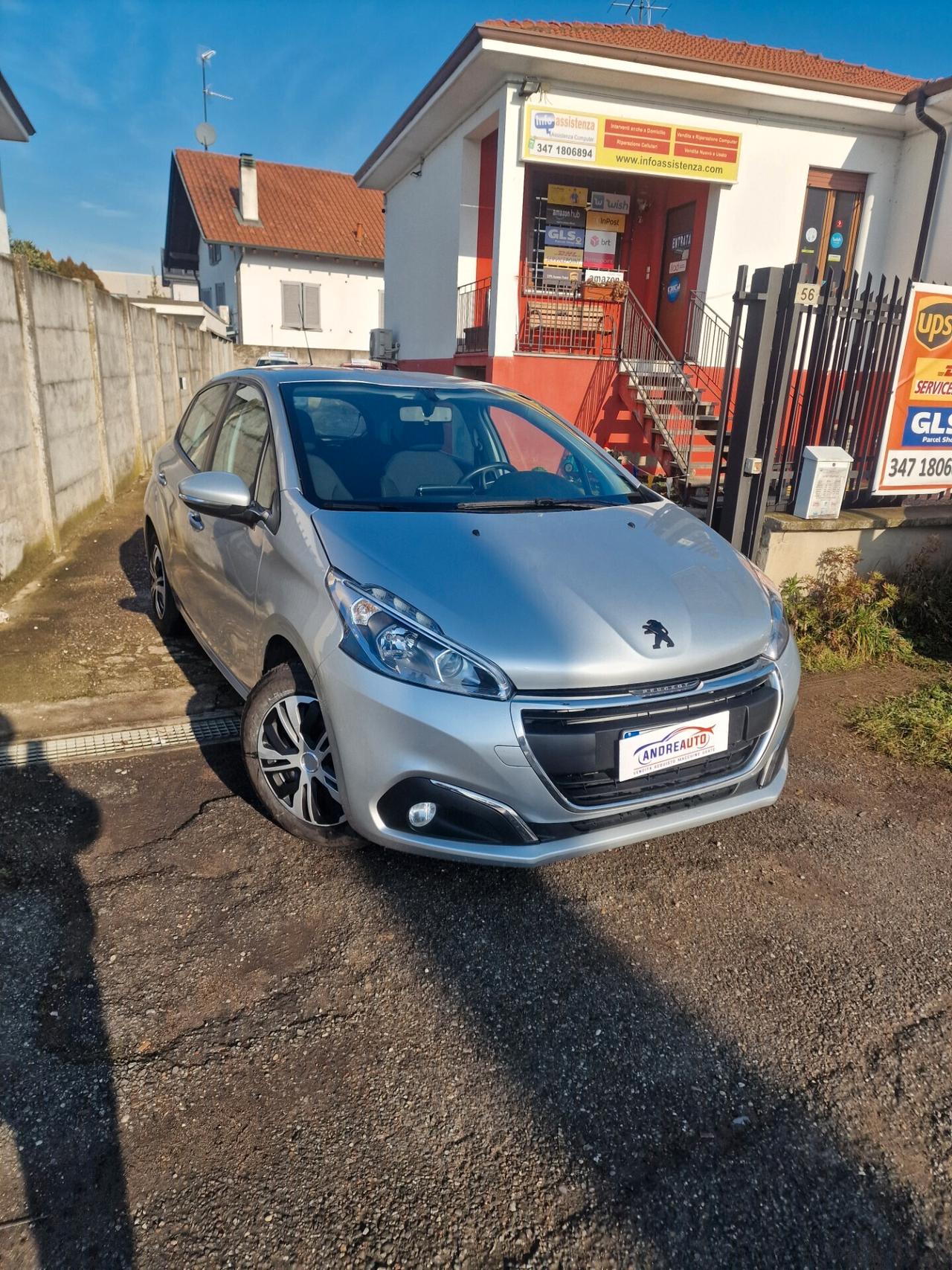 Peugeot 208 PureTech 82 5 porte Access