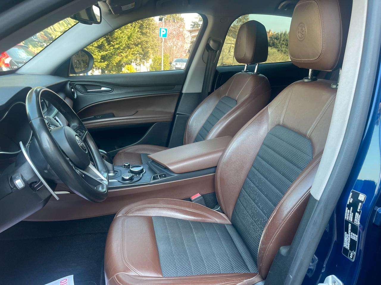 Alfa Romeo Stelvio 2.2 Turbodiesel 180 CV AT8 RWD Executive