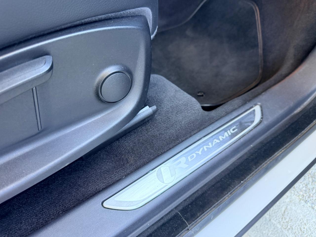 Jaguar E-Pace 2.0D 150 CV AWD aut. R-Dynamic HSE gesso