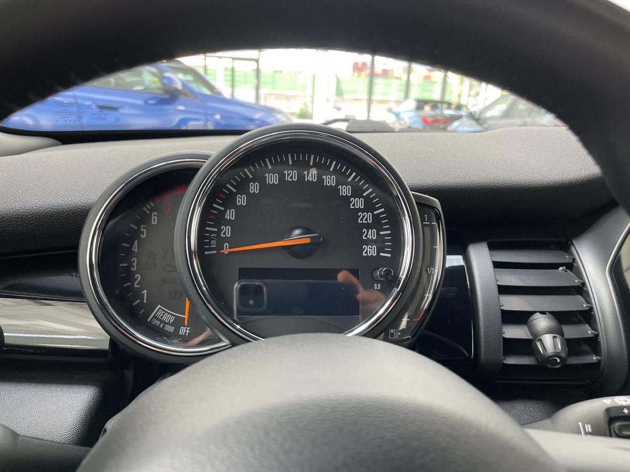 MINI Mini IV F55-F56 2014 - Mini 1.2 One 75cv 5p
